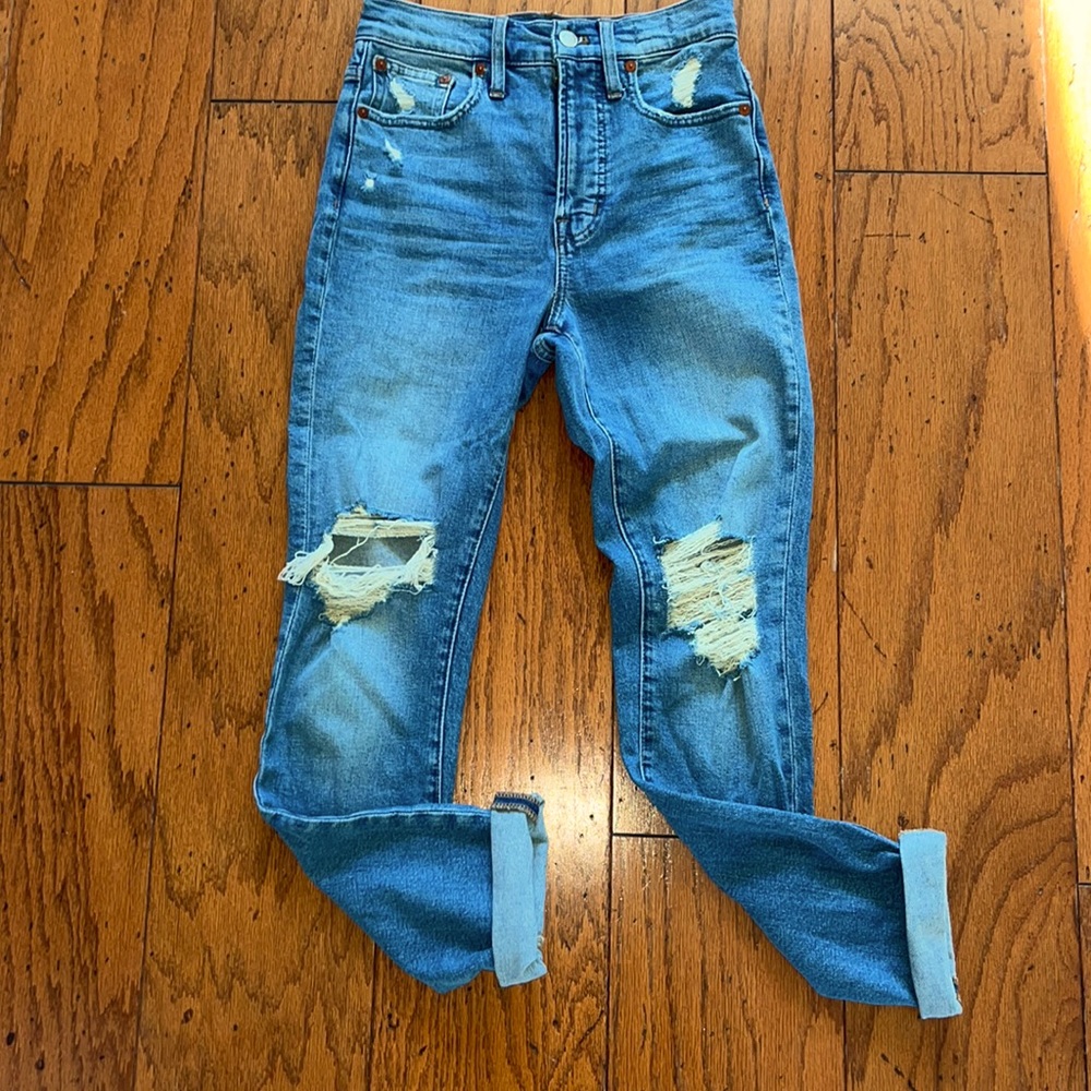 Awesome Madewell, size 23, perfect vintage jean!